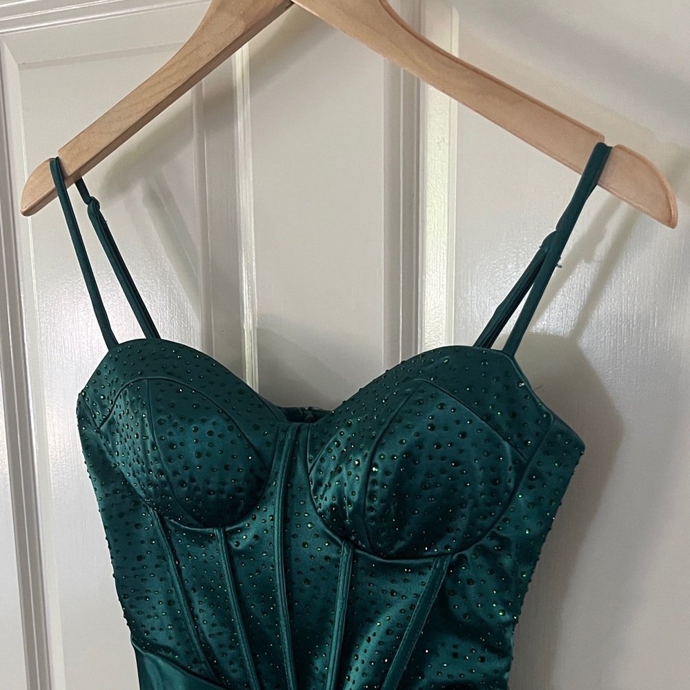 B Darlin Emerald green Satin Mini Corset Dress Sz 3/4 - Picture 2 of 9